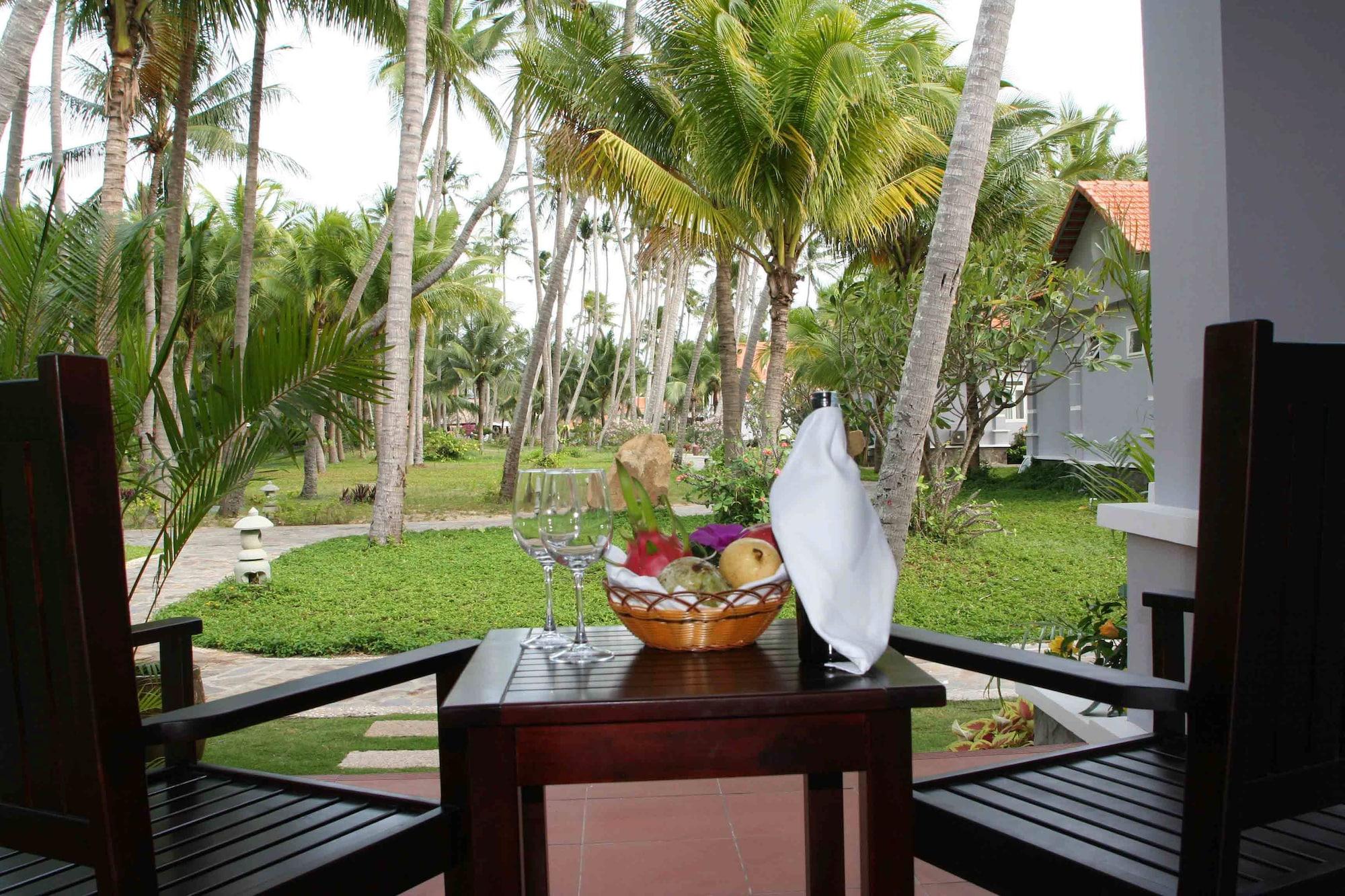 Muine Century Beach Resort & Spa Mui Ne Exterior photo