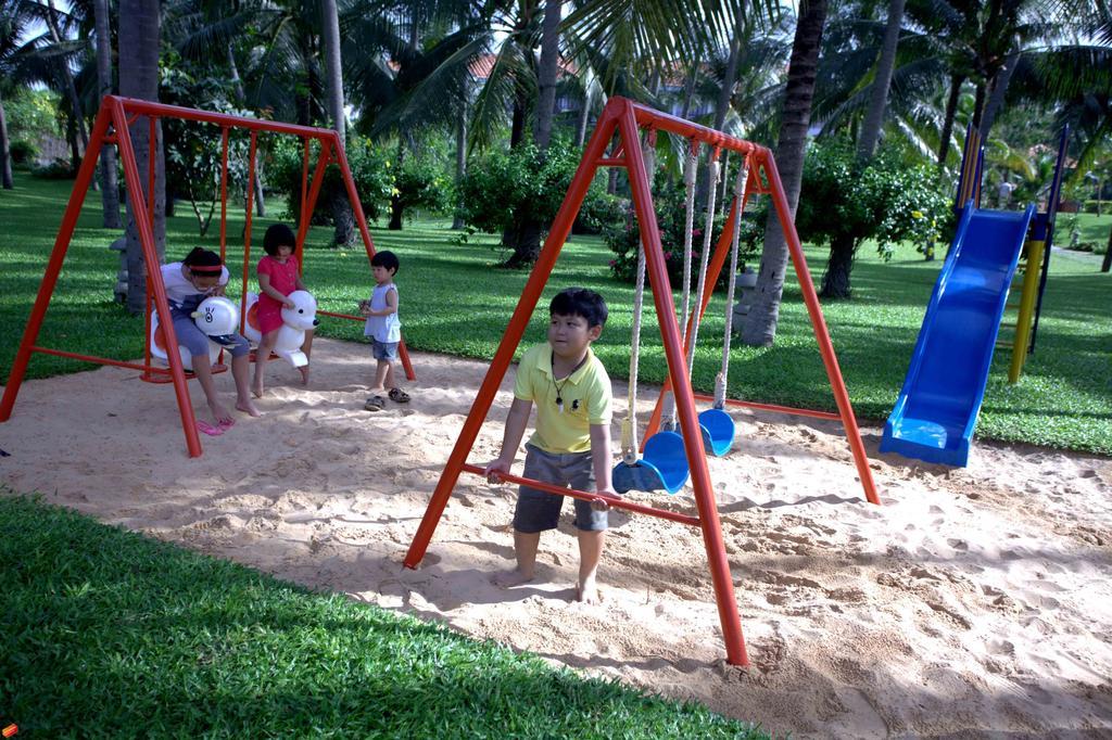Muine Century Beach Resort & Spa Mui Ne Exterior photo